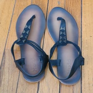 Mudd sandals